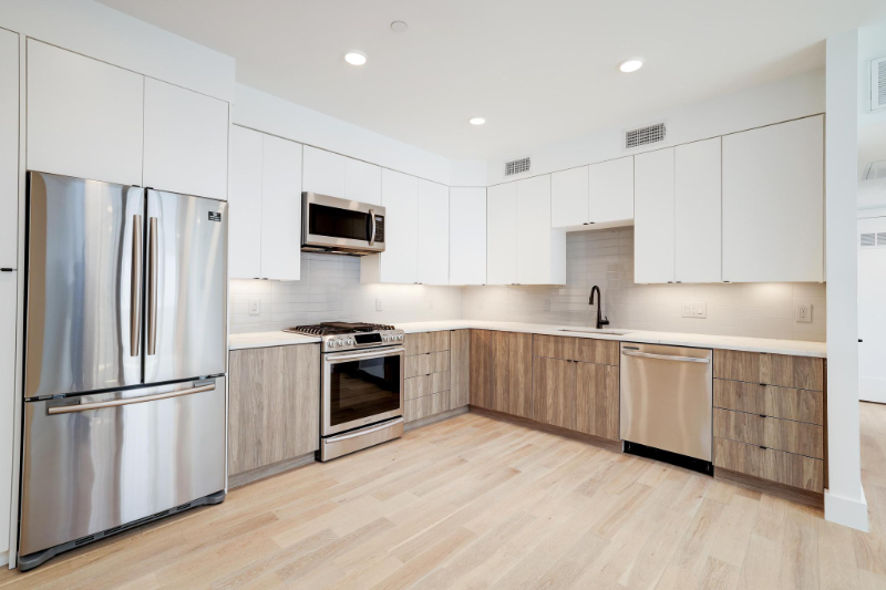 3514 13th St Nw #9 - Photo 5 of 21