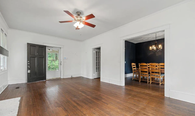 401 S Franklin Dr - Photo 3 of 17