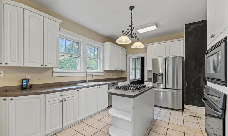 401 S Franklin Dr - Photo 7 of 17