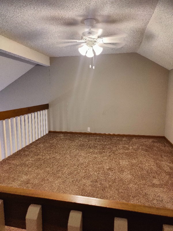 1354 Nw Jefferson Ct - Photo 4 of 19