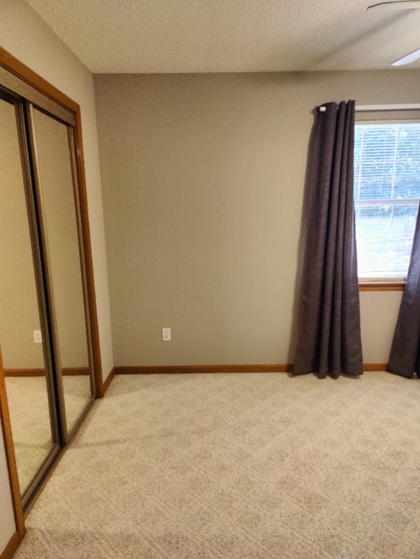 1354 Nw Jefferson Ct - Photo 6 of 19