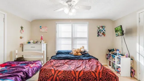 529 2nd St Se - Photo 4 of 9