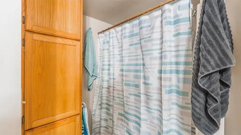 529 2nd St Se - Photo 6 of 9