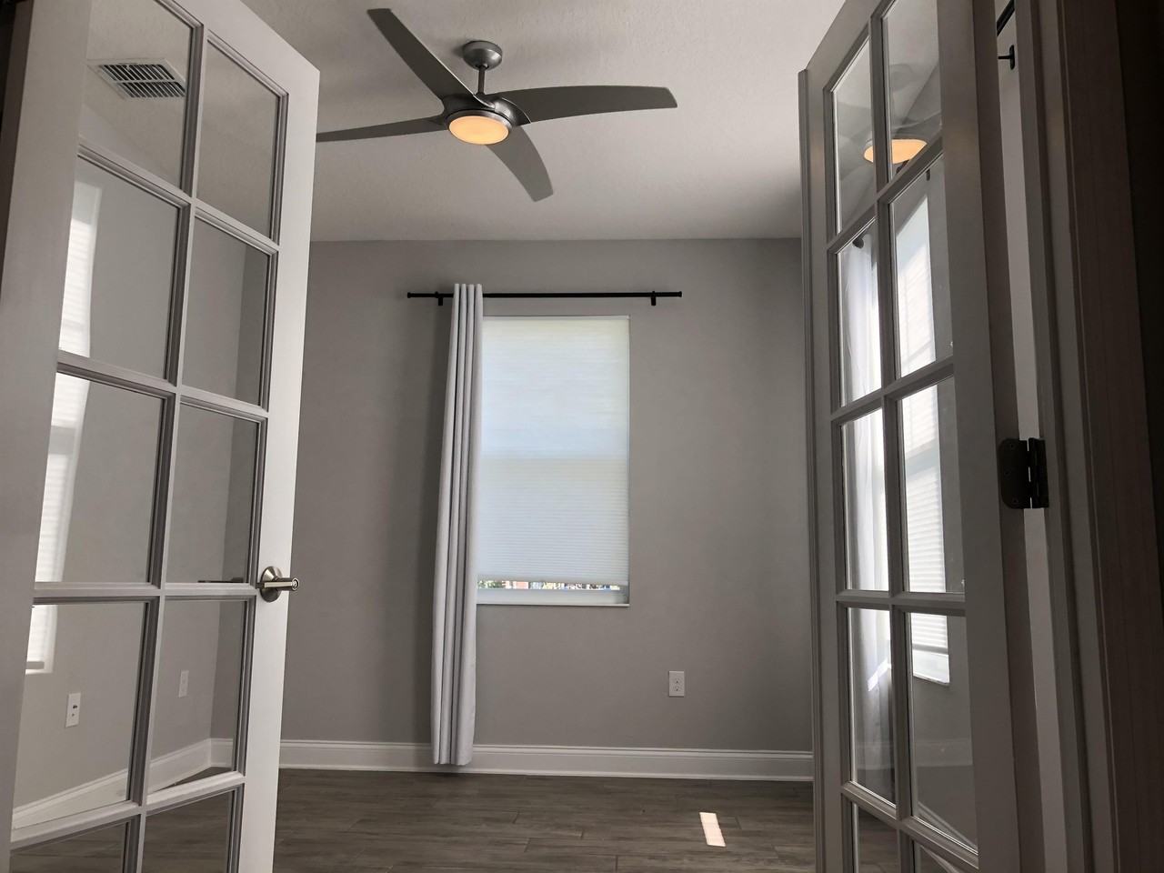 699 E Plant St #1 - Photo 2 of 28