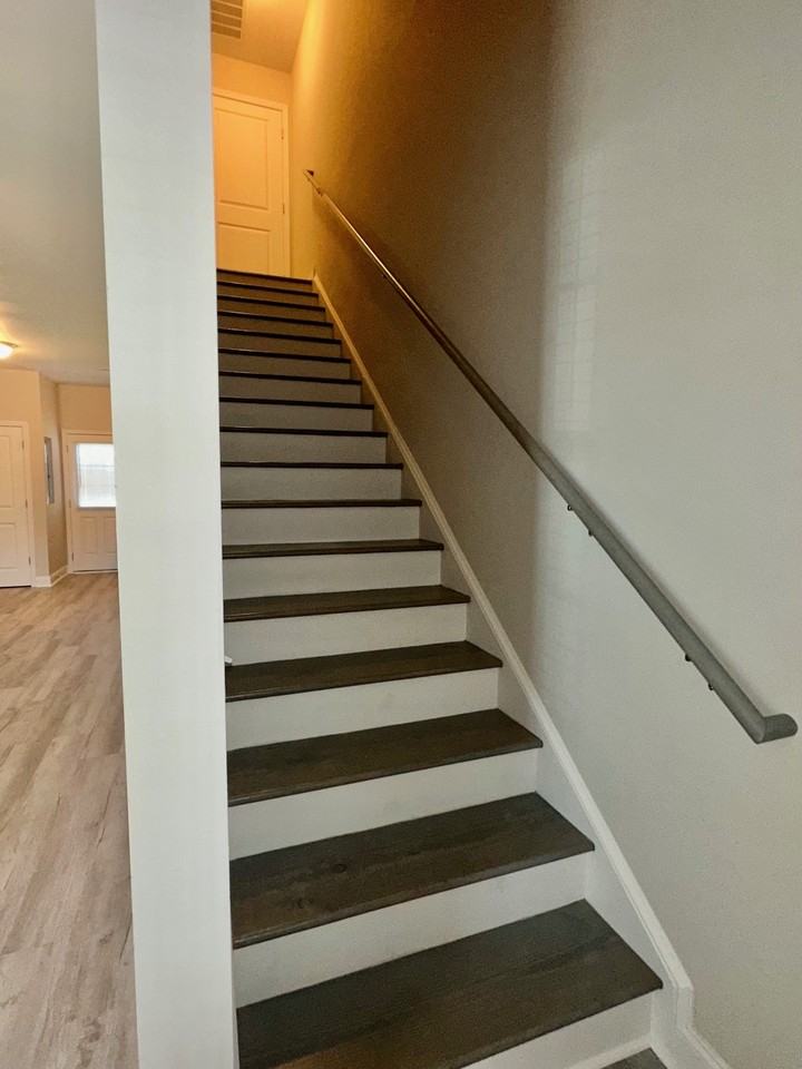 2853A Jubilee Dr #1 - Photo 7 of 20