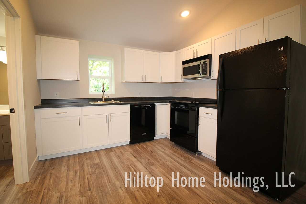 70 Hilltop Rd #70 - Photo 3 of 8