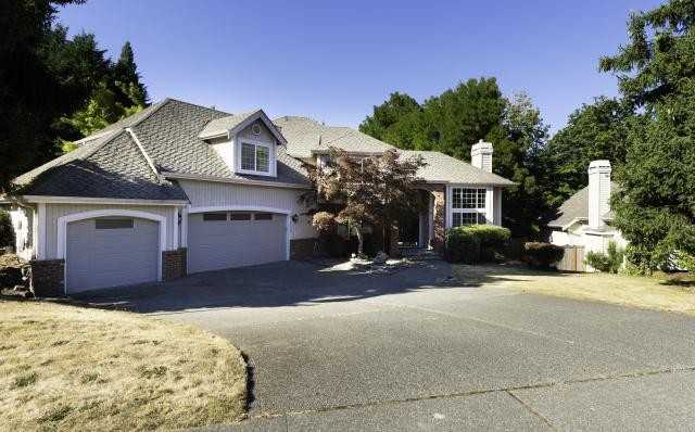 720 Nw Datewood Dr - Photo 2 of 50