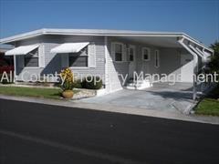 758 Royal Palm Cir - Photo 2 of 15