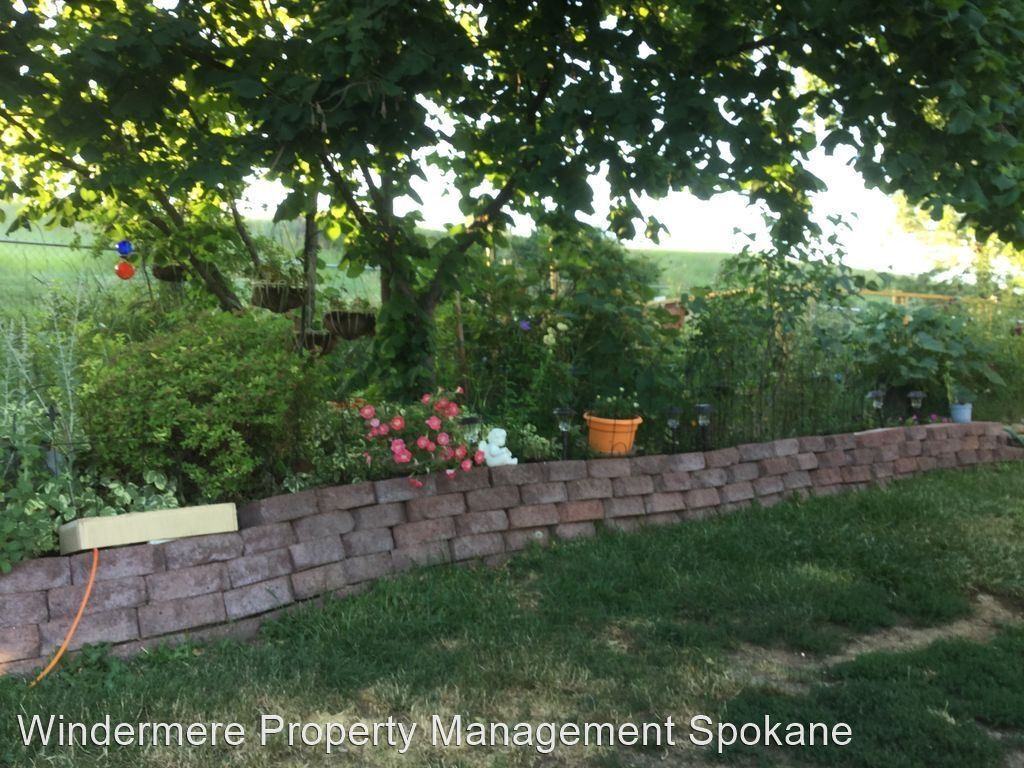 562 Scenic Hts - Photo 2 of 23