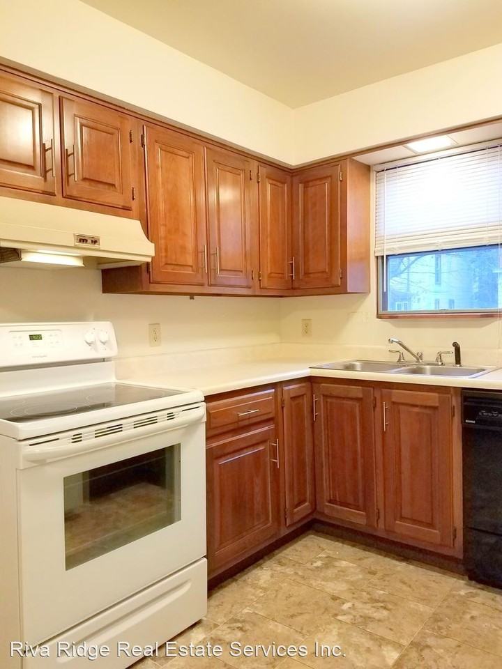33 Bateman St - Photo 2 of 14