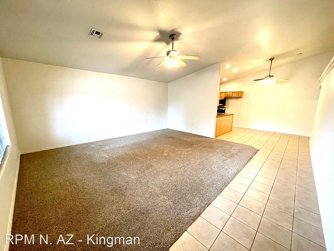 3031 Mallory Loop - Photo 3 of 27