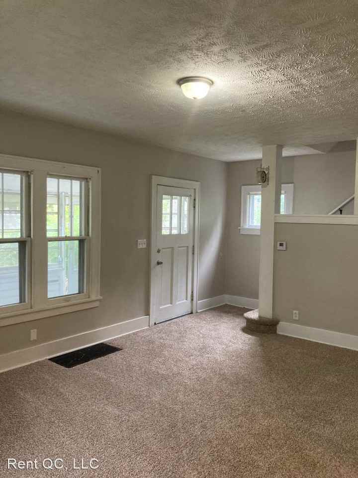 2912 13th Ave - Photo 3 of 14