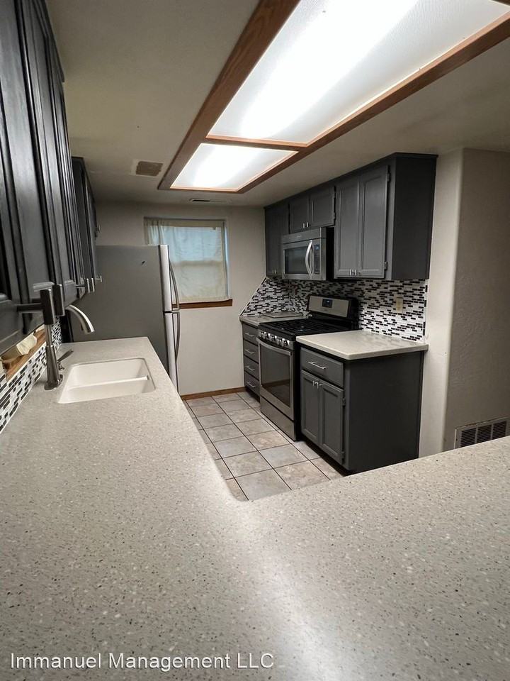 3187 N Kyle Loop - Photo 3 of 10