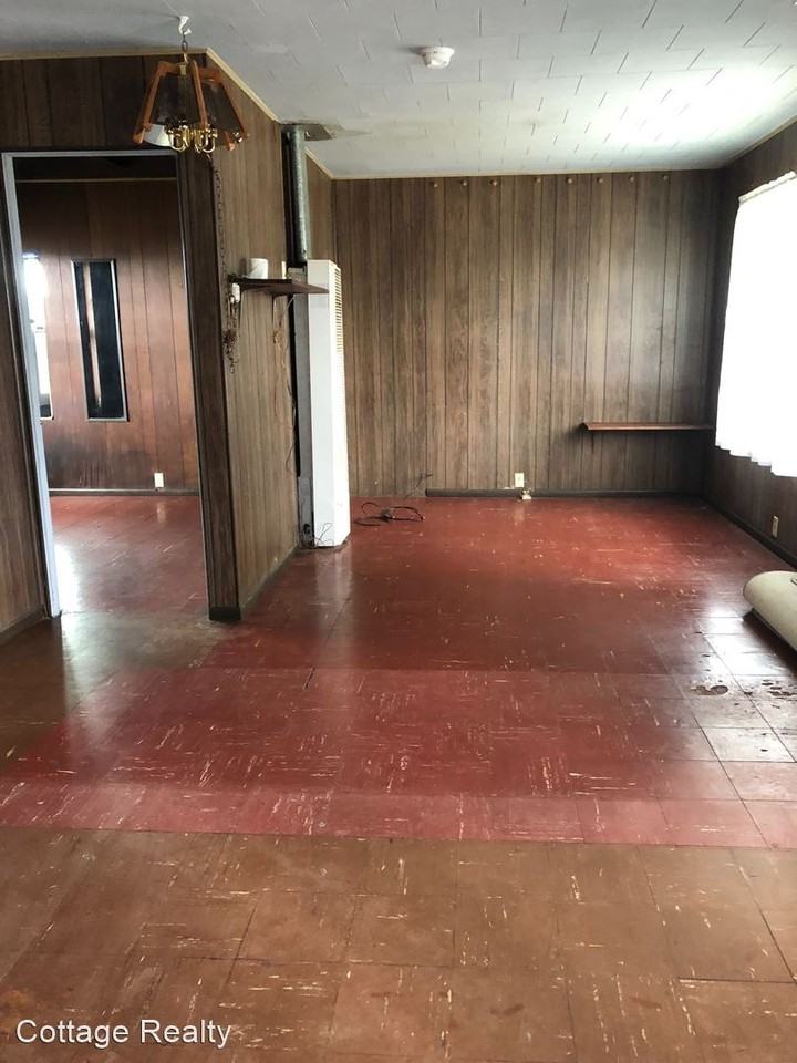 1171 Central Avenue - Photo 2 of 7