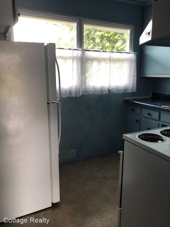 1171 Central Avenue - Photo 3 of 7