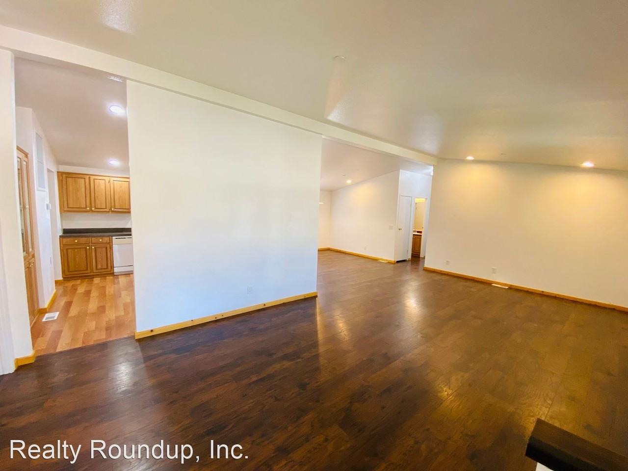 13215 River Rd - Photo 2 of 22