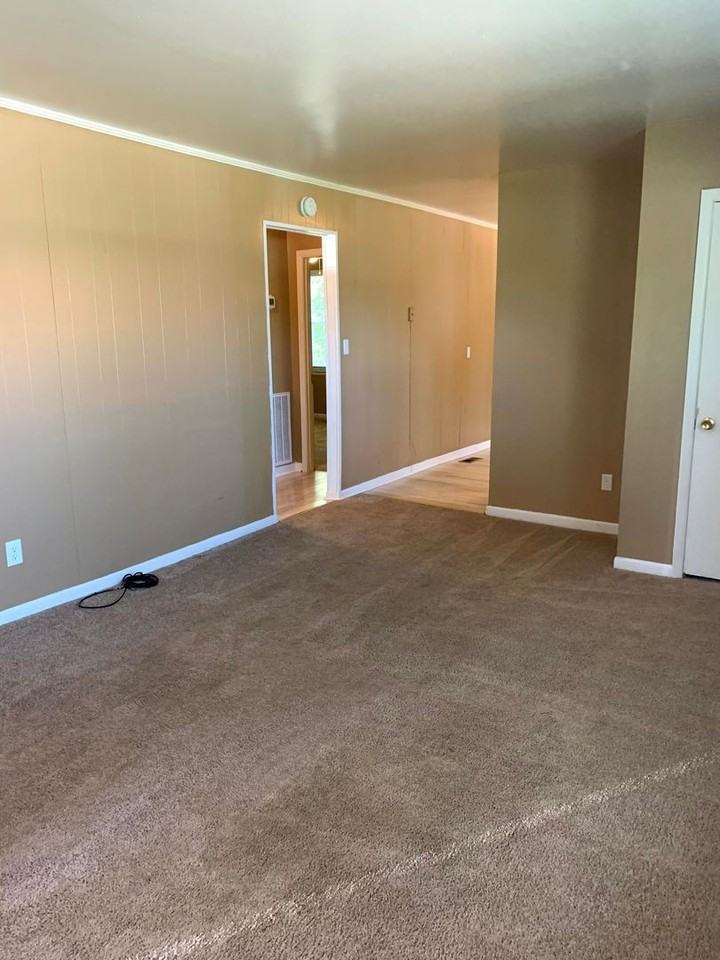 105 Chamberlain Cir - Photo 3 of 10