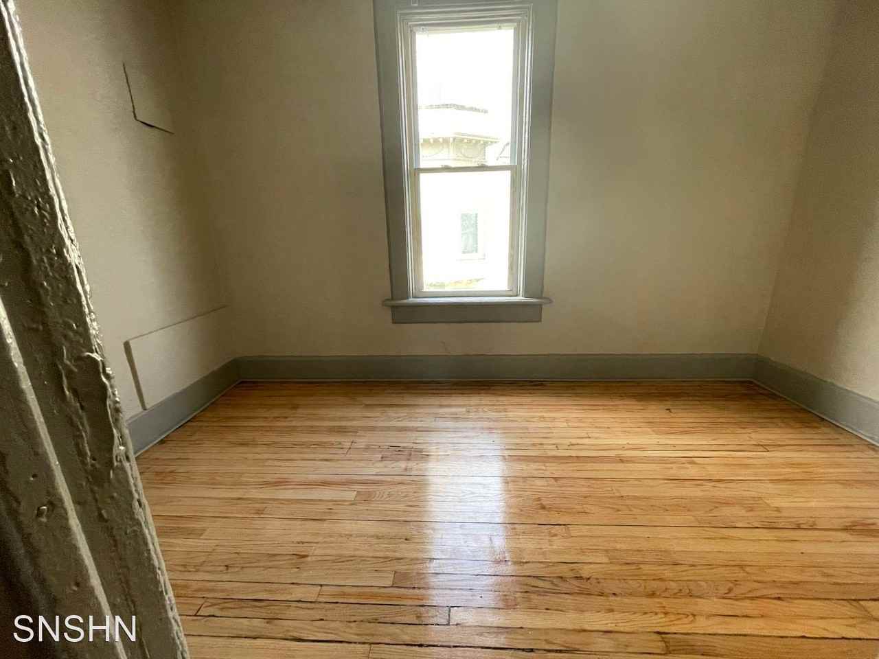 2465-A N 9th St - Photo 3 of 6