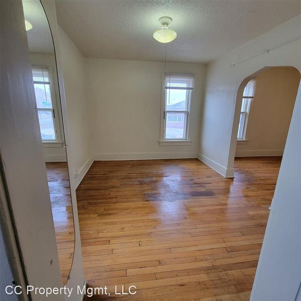 1117 Saint Joseph St - Photo 3 of 8