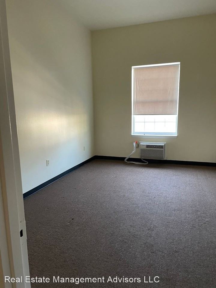 1001 Pennington Road Apartments 1001 Pennington Rd, Ewing, NJ 08618