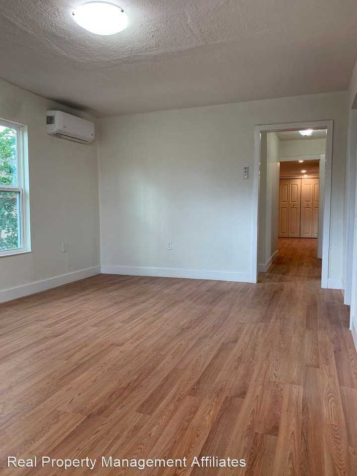 918 Prosper St - Photo 2 of 16