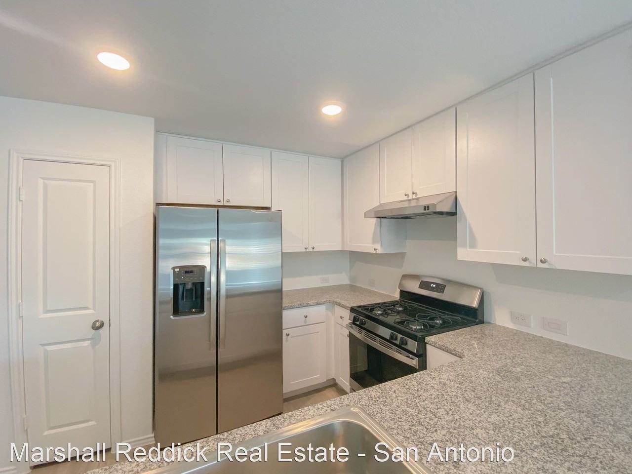 15111 Greenfield Ml - Photo 2 of 19