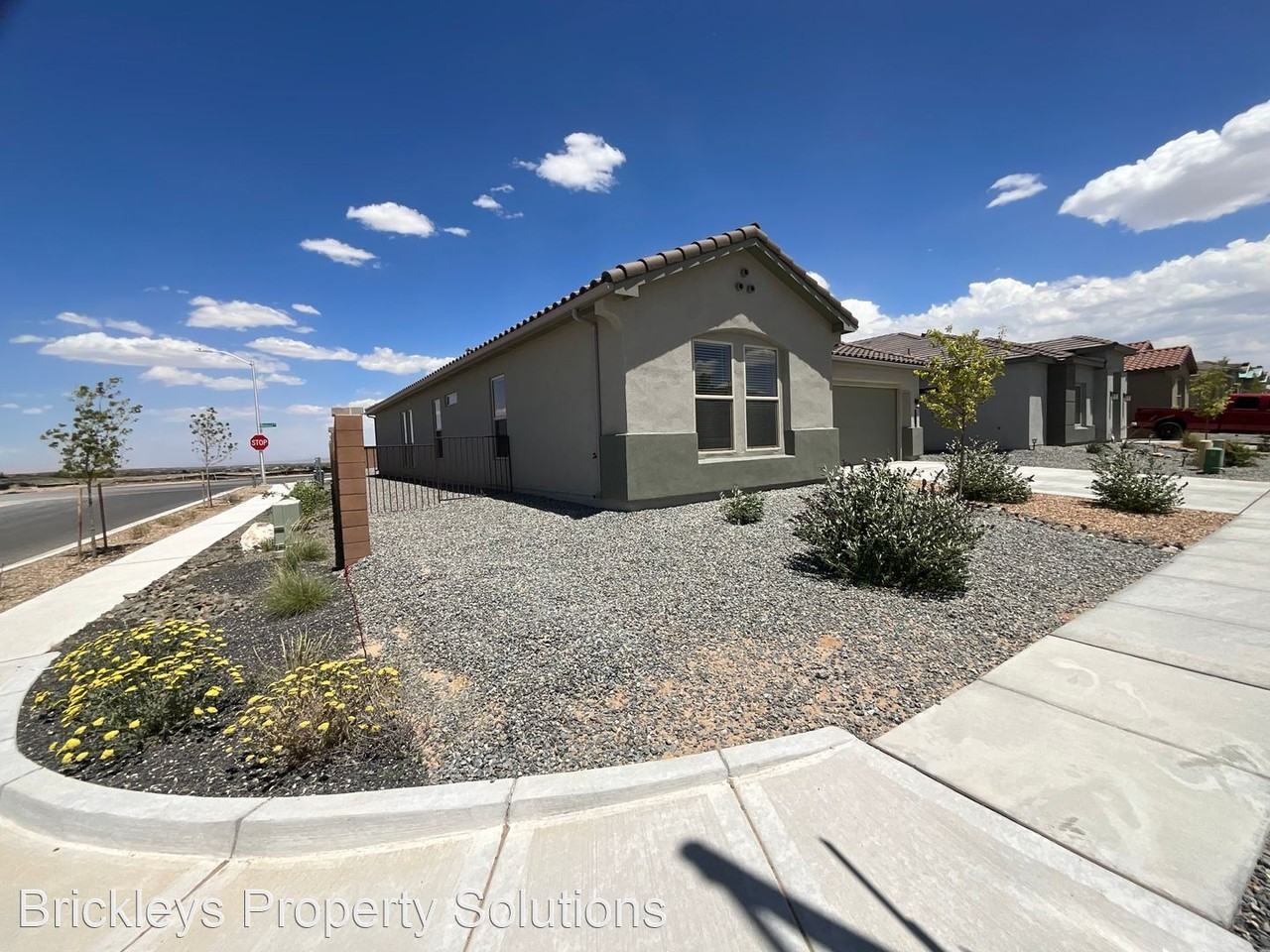 9120 Cambrils Dr Nw - Photo 2 of 39