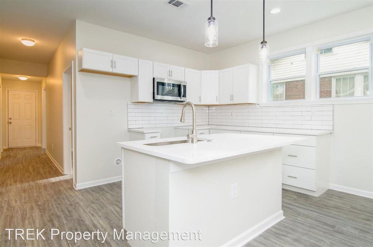 1619 Waverly Ave - Photo 2 of 10