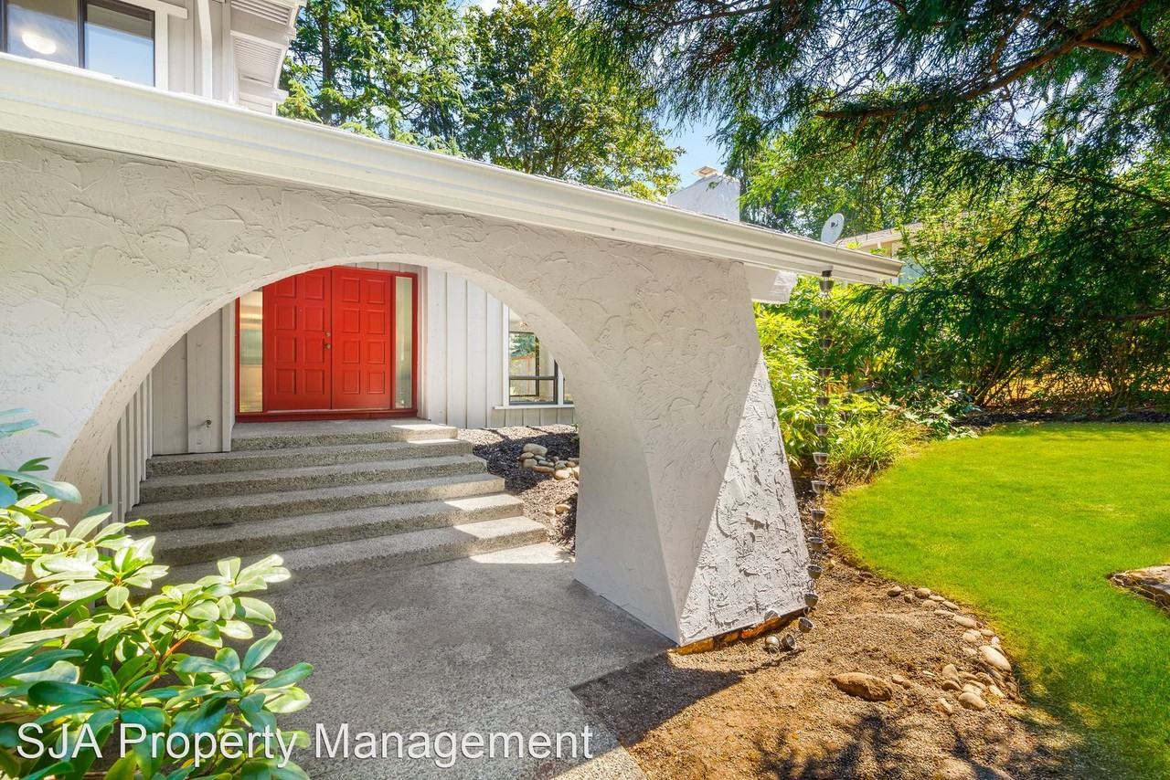 4448 146th Ave Se - Photo 2 of 22