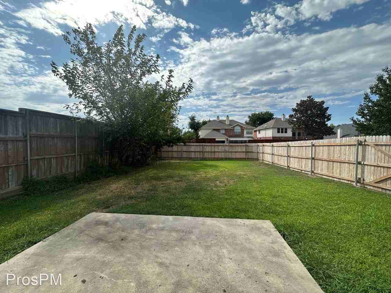 3945 Indian Oaks Ln - Photo 3 of 50