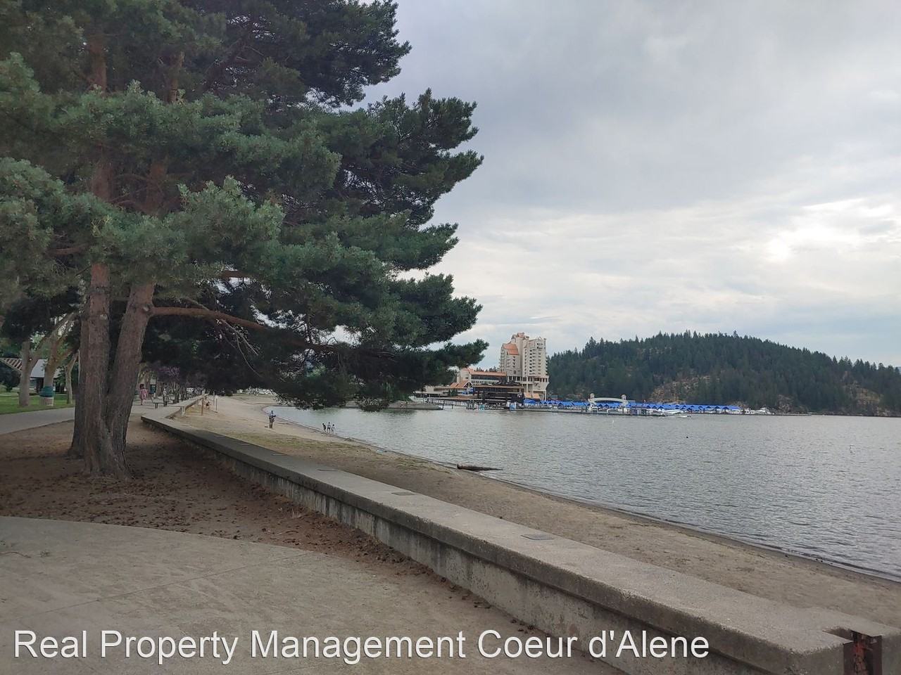 623 W Empire Ave - Photo 2 of 32