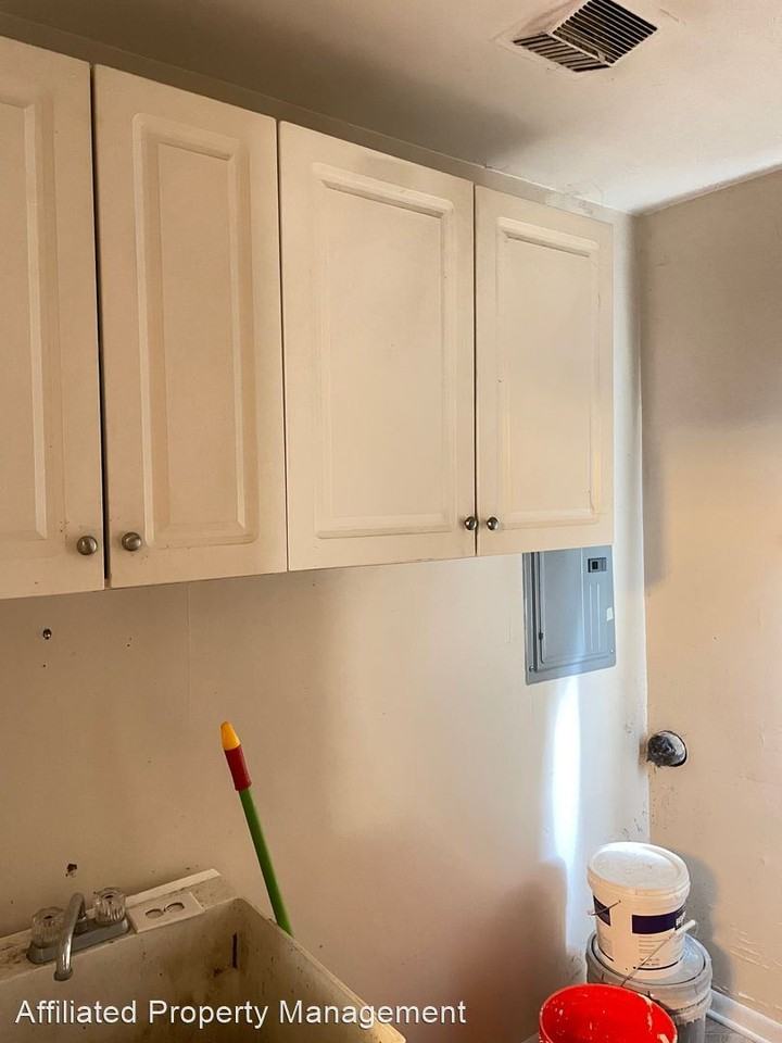 1420 Gattegno St - Photo 3 of 17