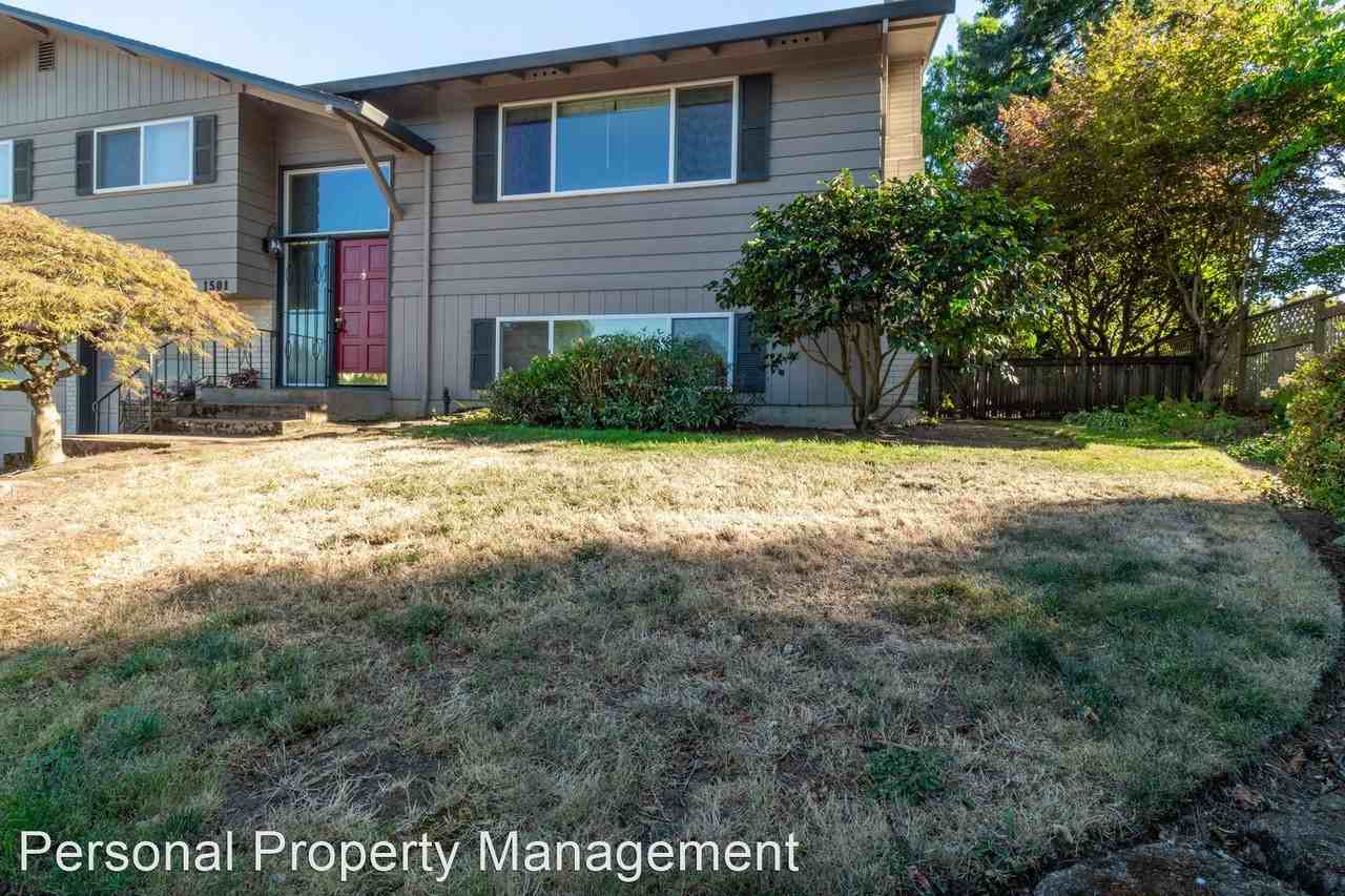 1501 Nw 62nd St - Photo 3 of 30