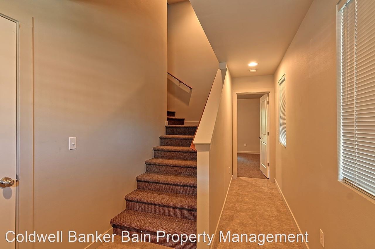 1430 106th Pl Se - Photo 2 of 22