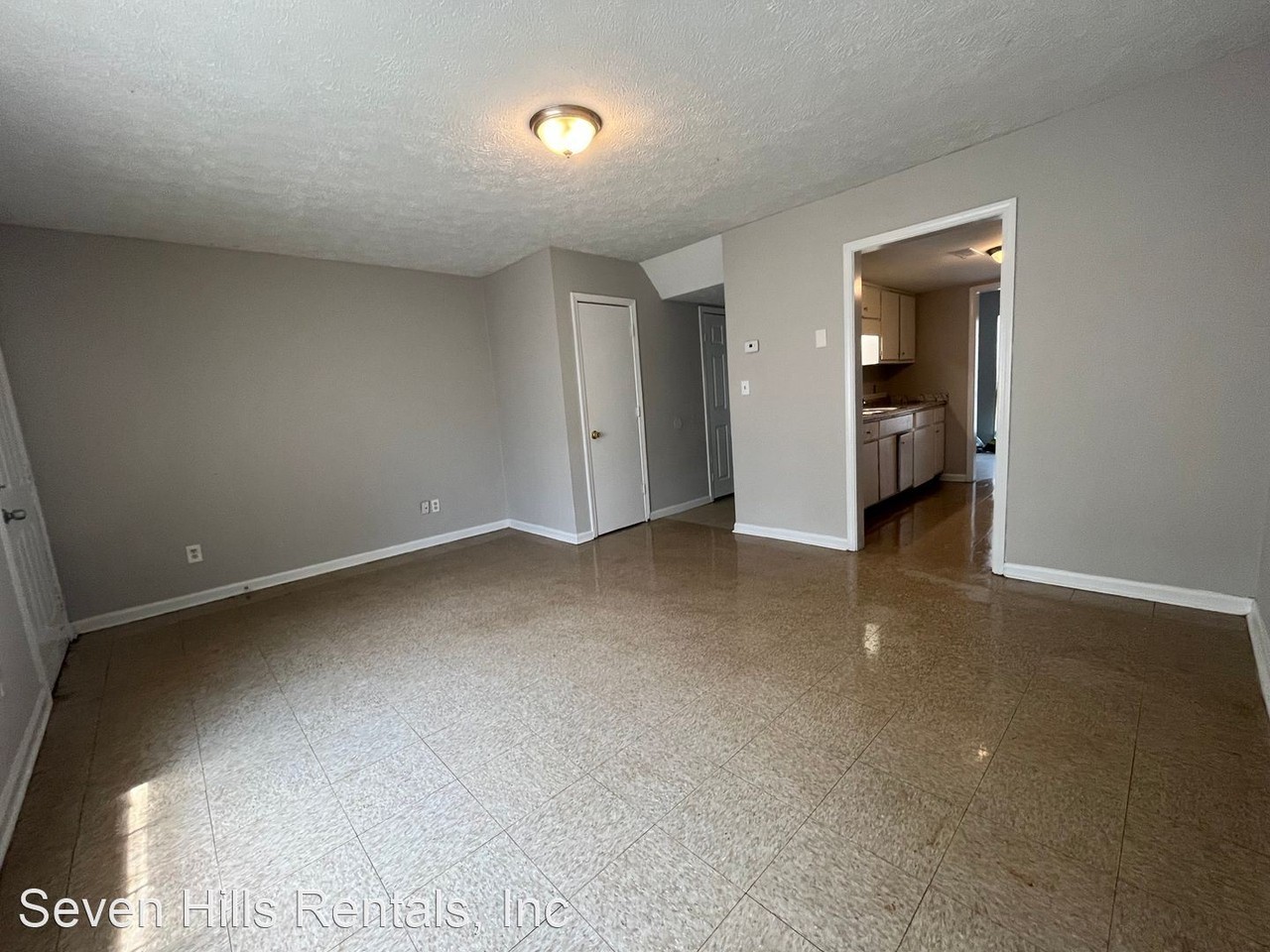 1207 Cave Spring Road - Photo 3 of 15