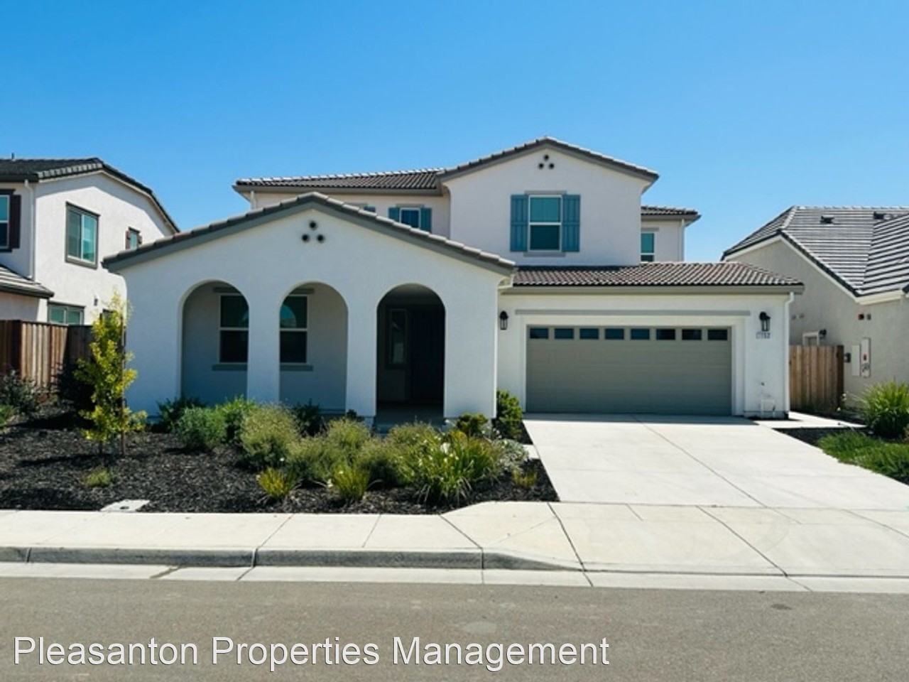 1152 David Senft Ln - Photo 2 of 36