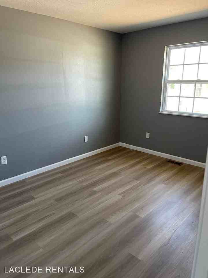 1332 Jessalinn Dr - Photo 2 of 7