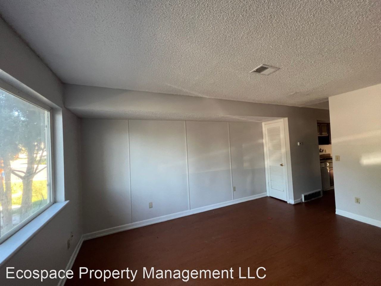 802 Excalibur Street - Photo 3 of 18