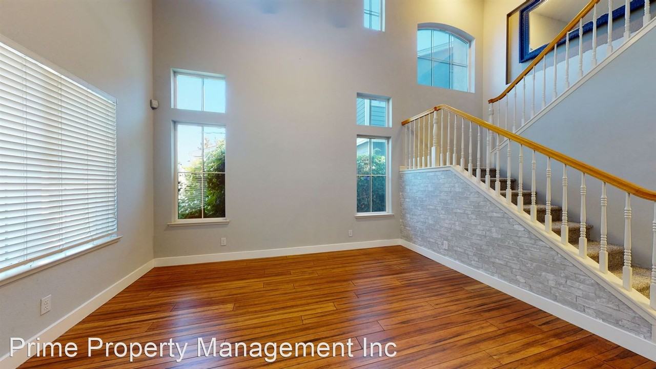 4113 Beyer Park Dr - Photo 2 of 49