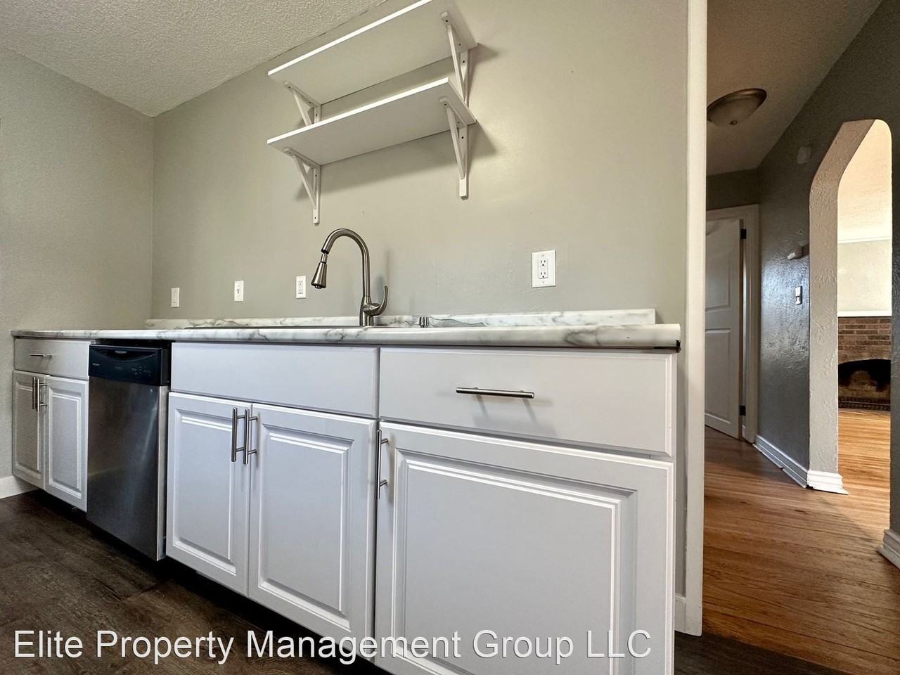 1041 Cumberland St - Photo 2 of 11