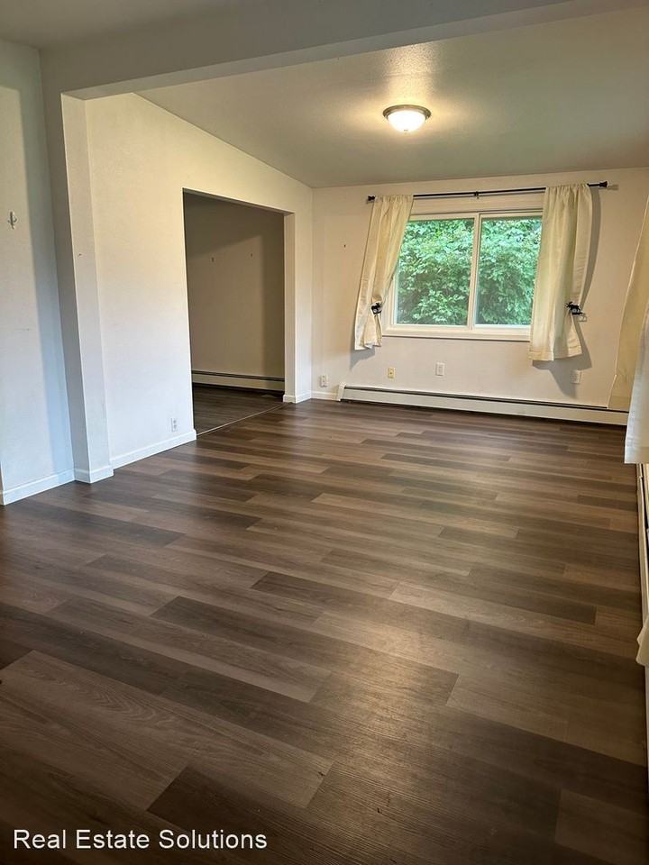 5514 Cope St - Photo 2 of 16