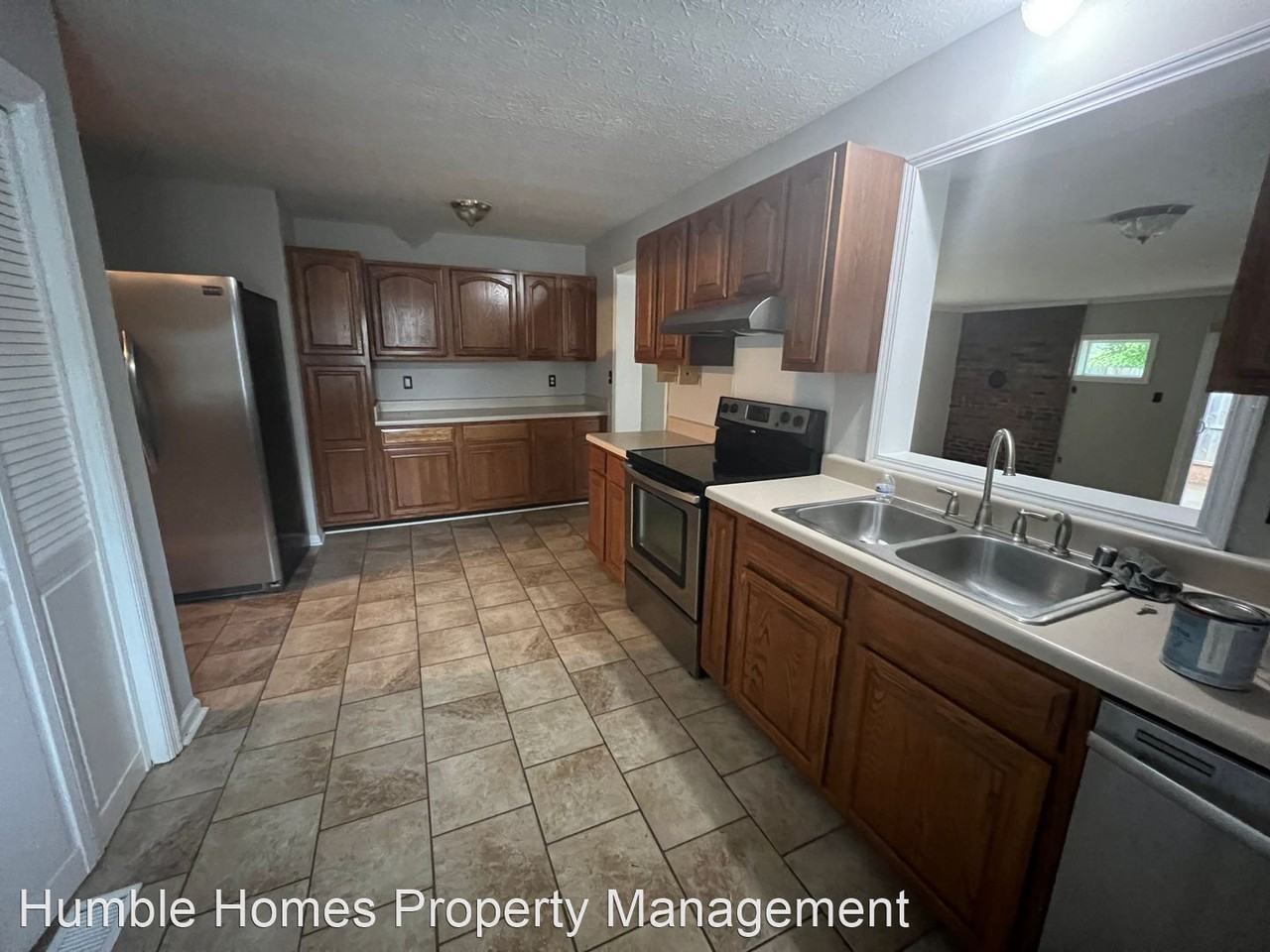 1120 Witt Rd - Photo 3 of 12