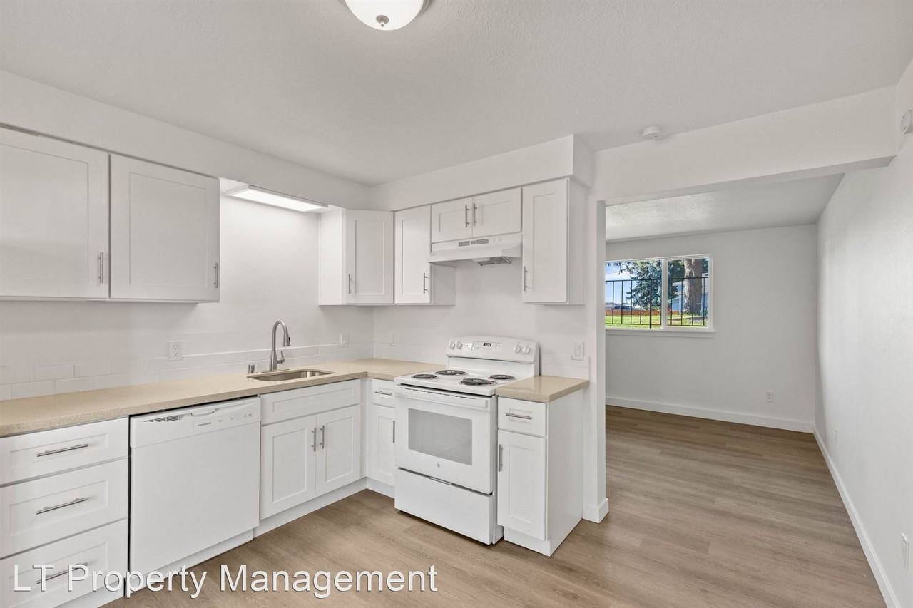 Greenwood Apartments - Photo 3 of 21