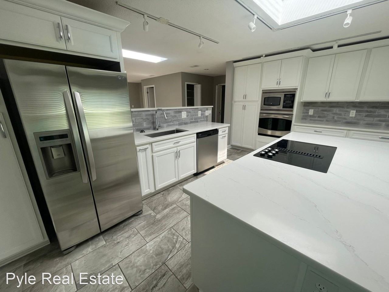 5601 Goodhue Dr. - Photo 3 of 50