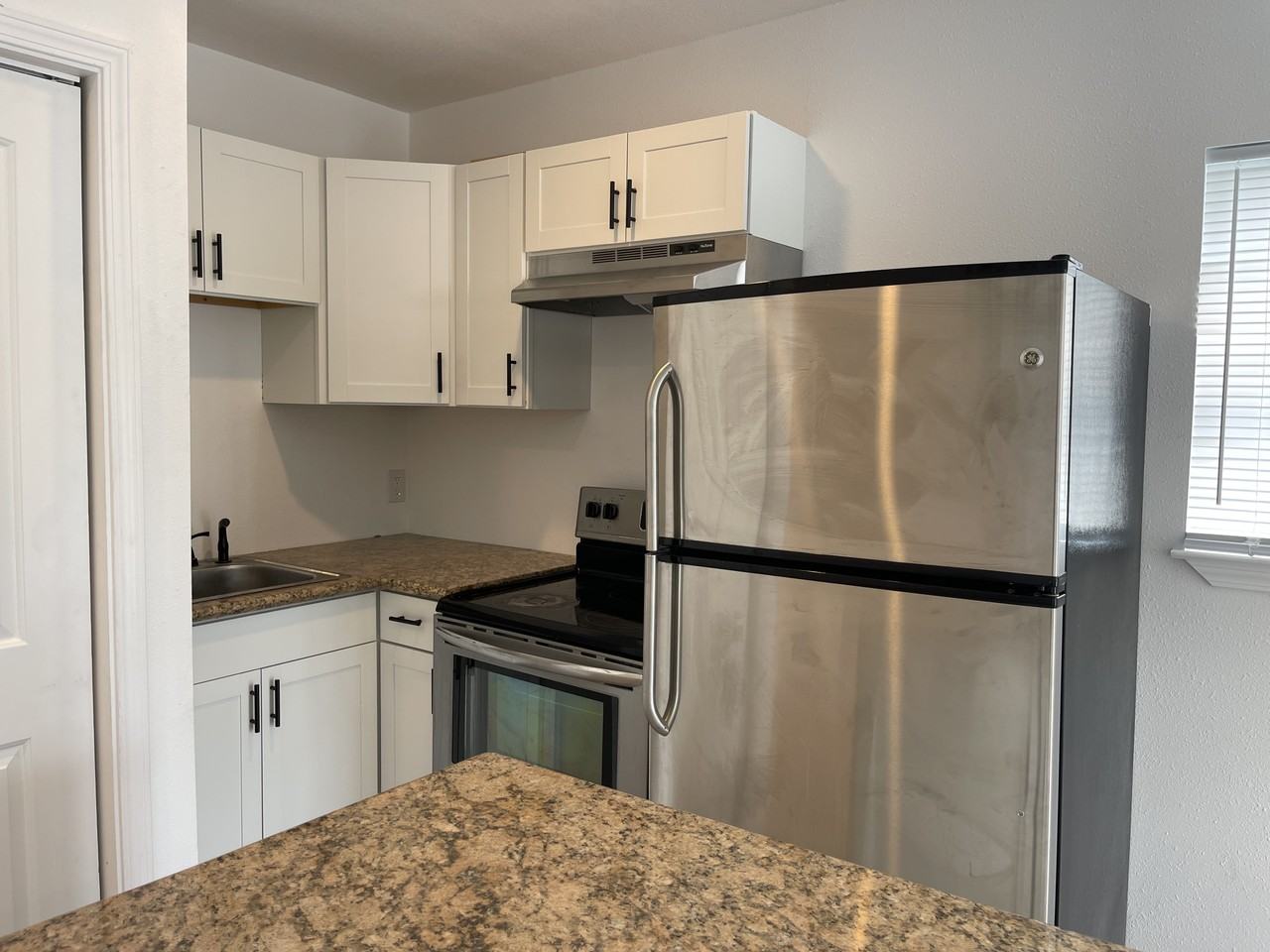 2711 N Tonti St #2711NTONTI - Photo 2 of 16