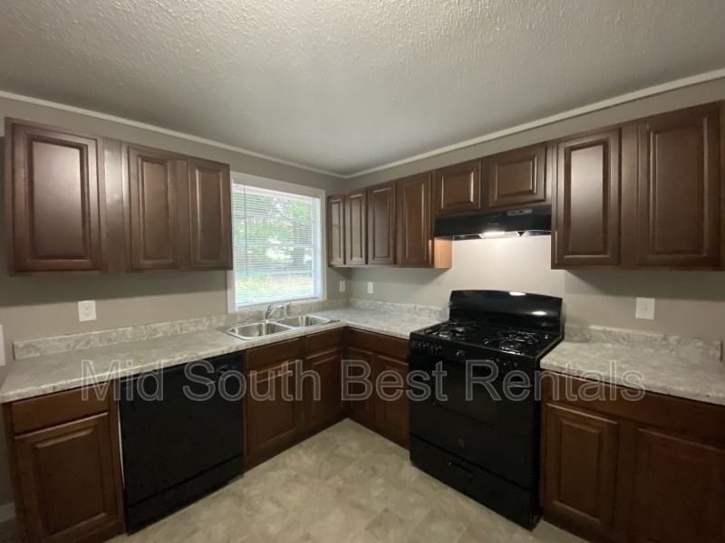 3706 W 19th St - Photo 3 of 8