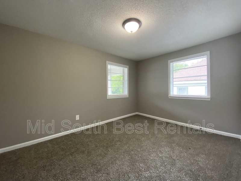 3706 W 19th St - Photo 4 of 8