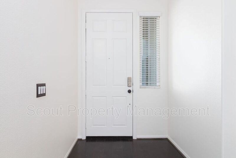 41423 Temeku Dr - Photo 4 of 34