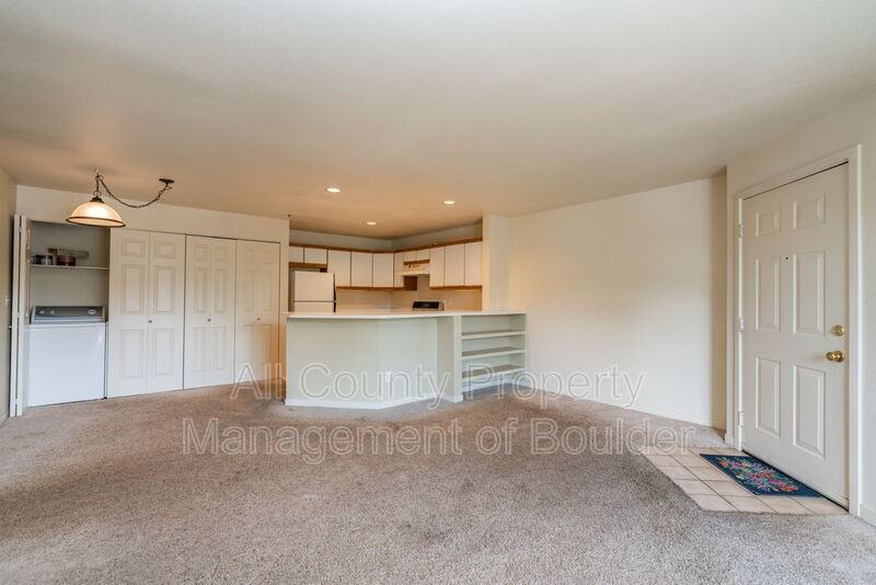 33 S Boulder Cir #209 - Photo 2 of 16