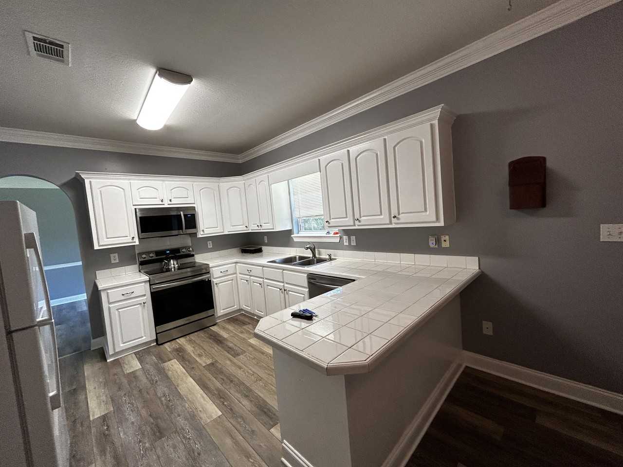 843 Slade Rd - Photo 3 of 23